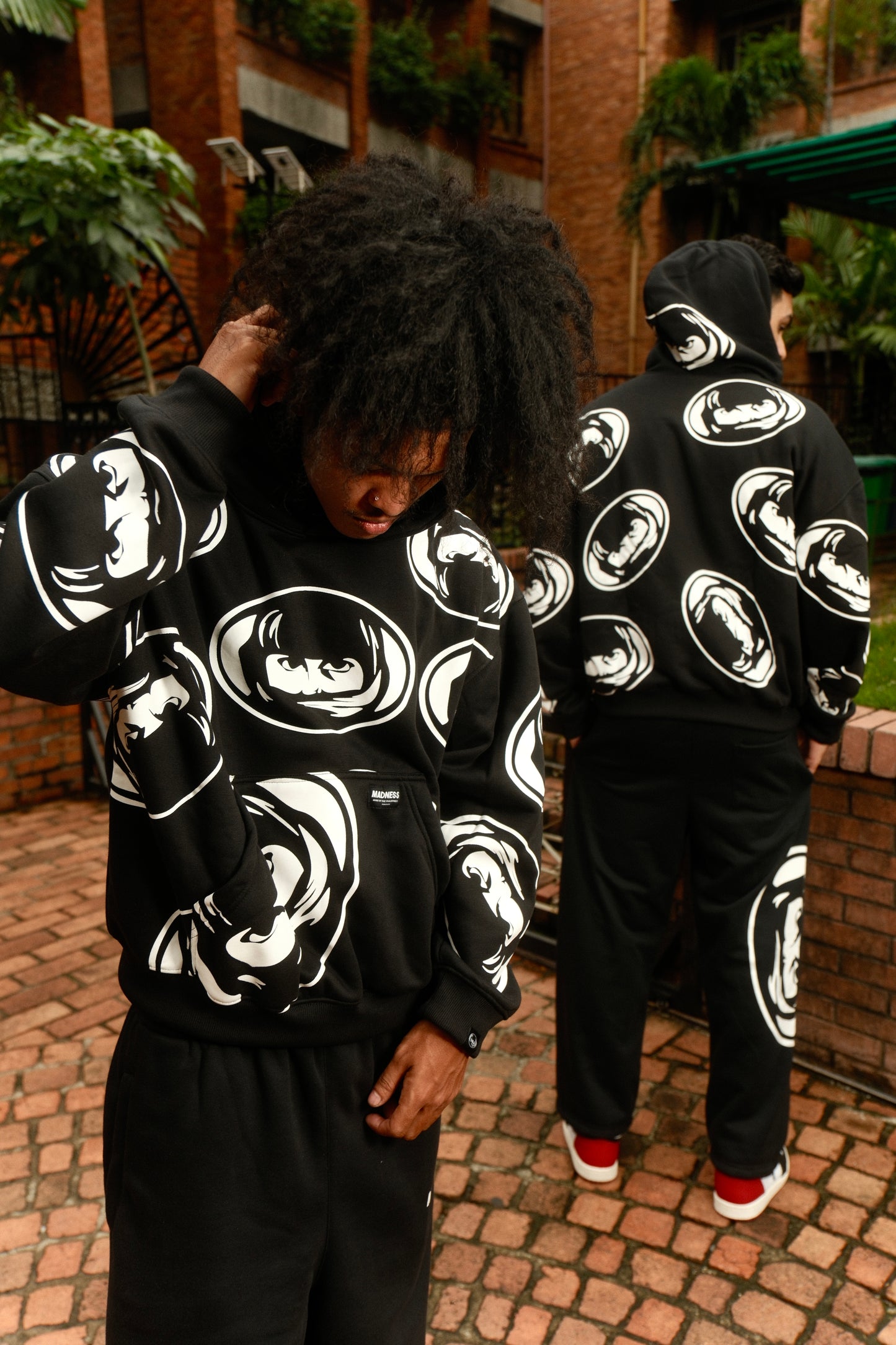 STR8FAZE HOODIE - BLACK