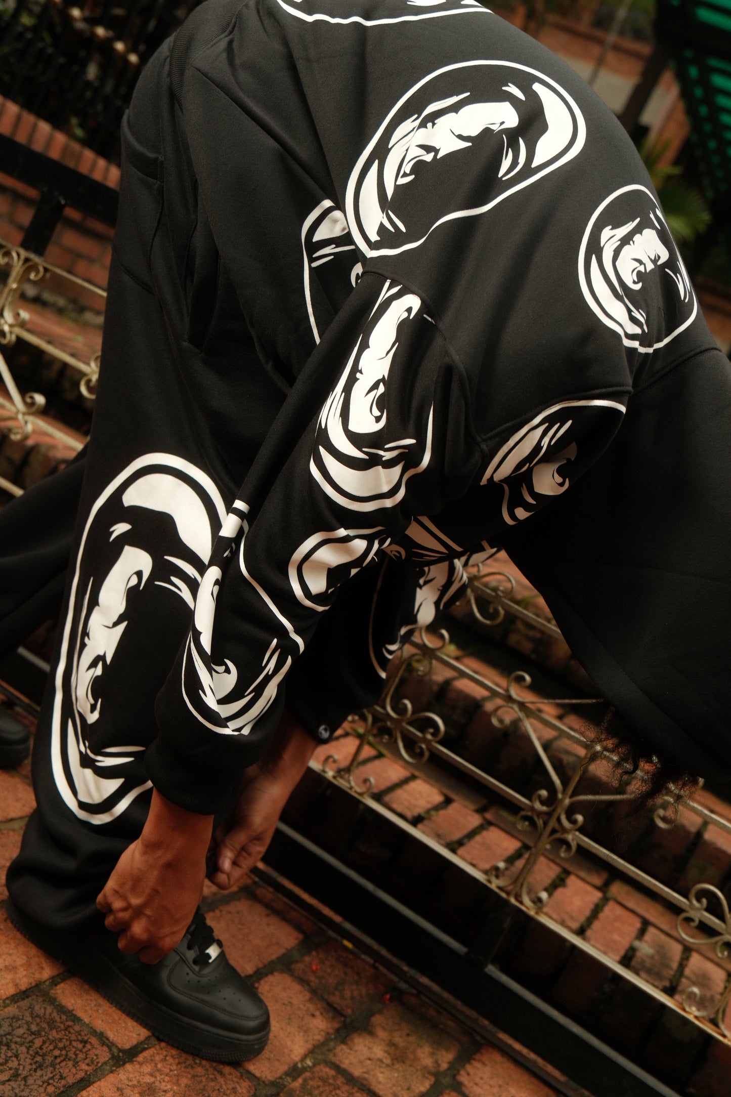 STR8FAZE SWEATPANTS - BLACK