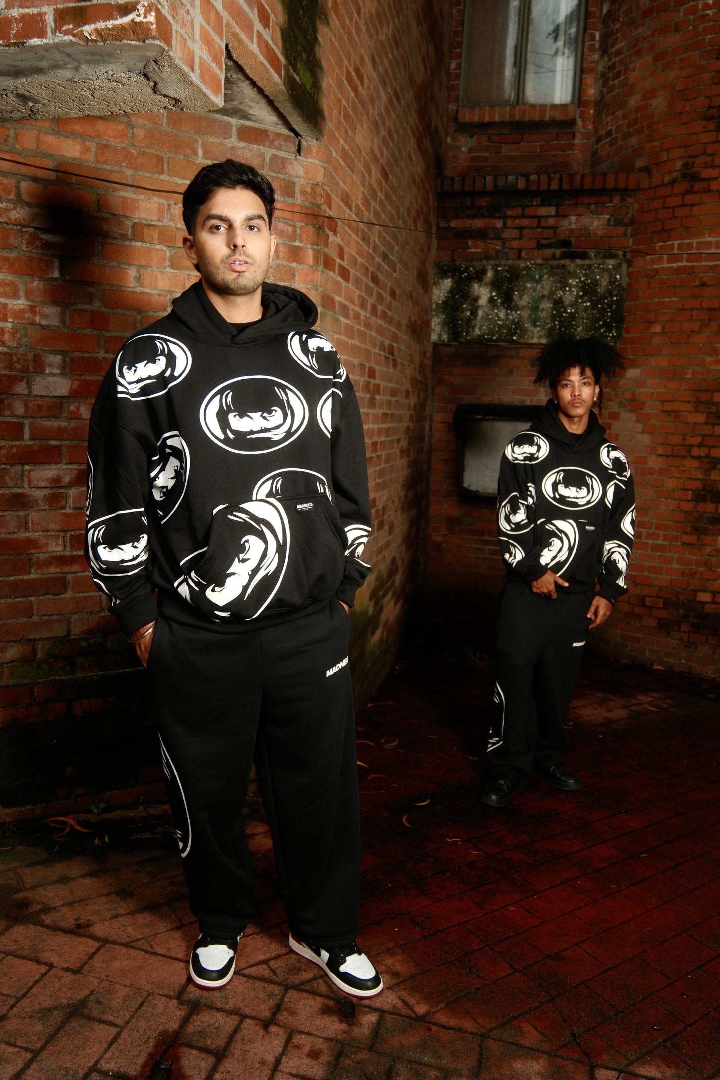 STR8FAZE HOODIE - BLACK