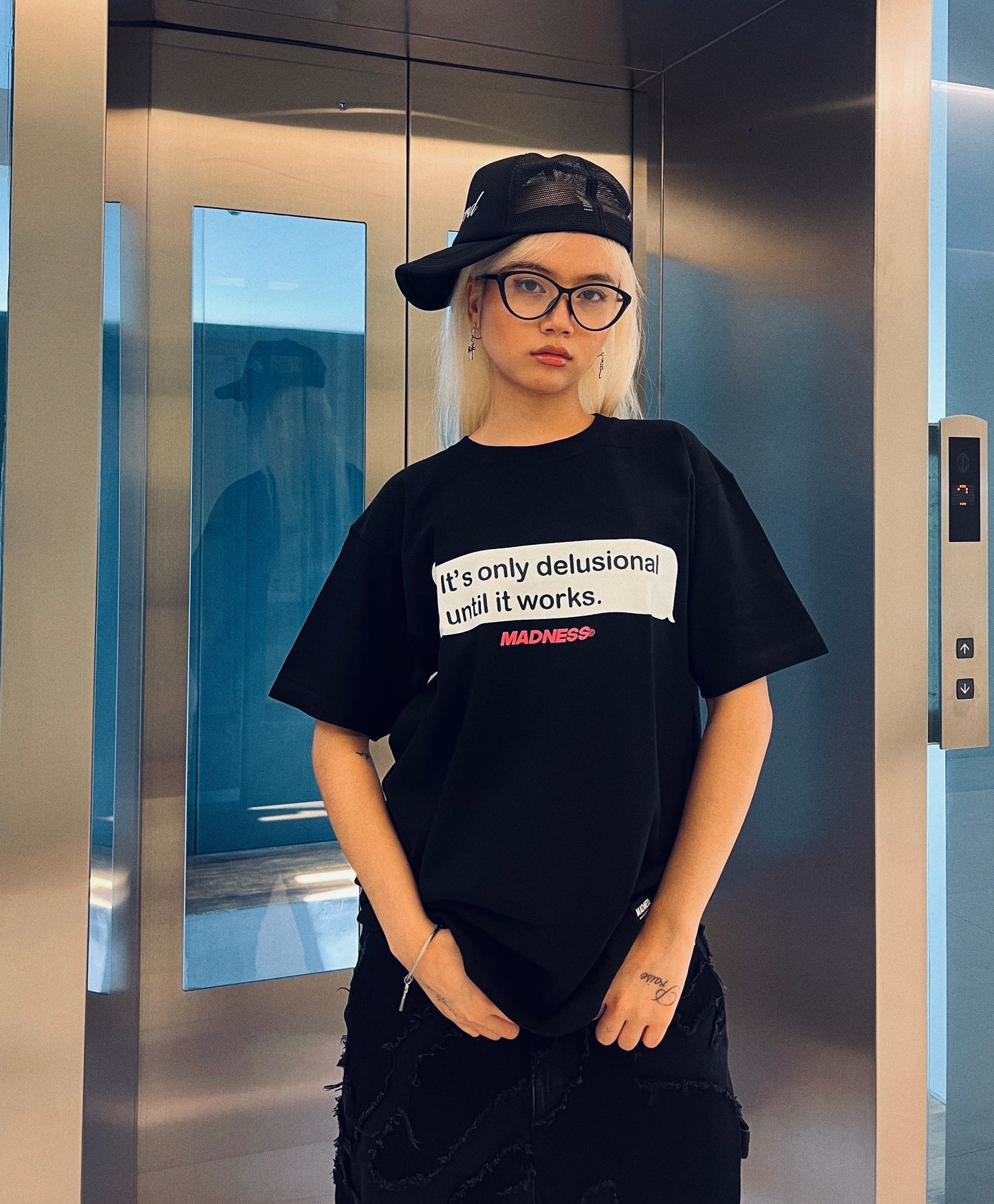 DELUSION ARC - BLACK