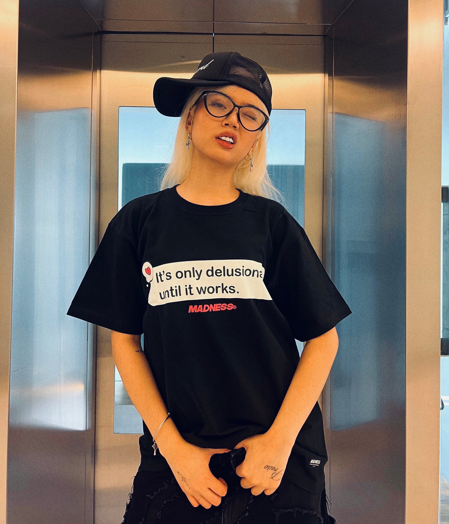 DELUSION ARC - BLACK